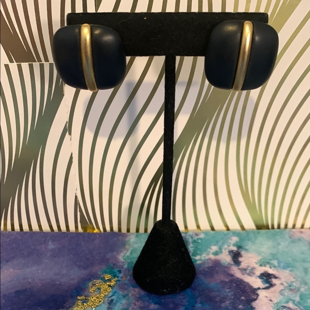Vintage Black and Gold Earrings